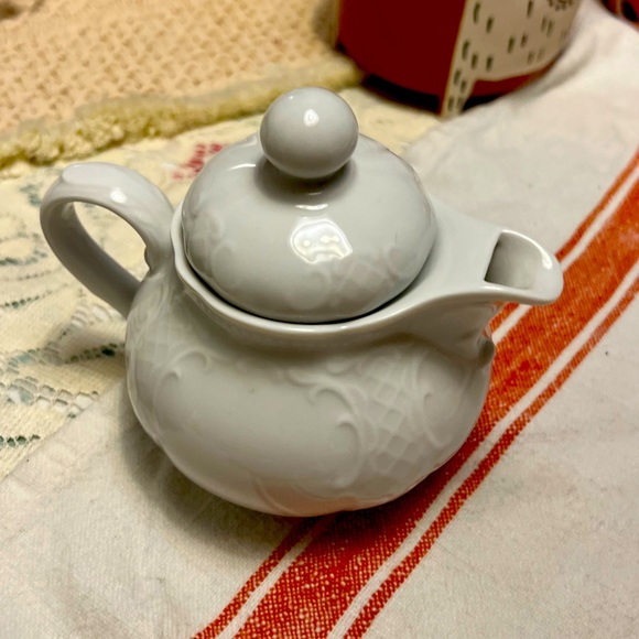 SELTMANN WEIDEN BAVARIA GERMANY WHITE EMBOSSED TEAPOT COFFEEPOT SALZBURG VIENNA - Picture 8 of 16